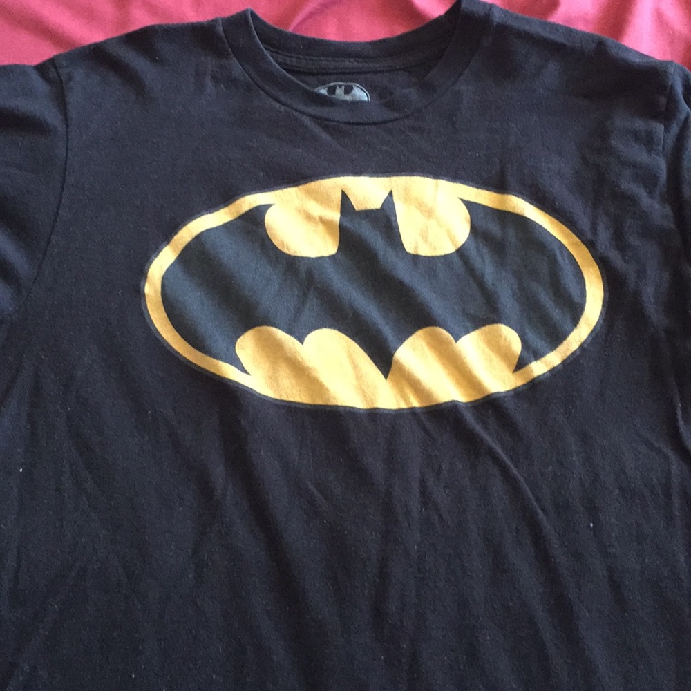 Batman Reflective Tee (changes colors when flash) - Picture 2 of 4